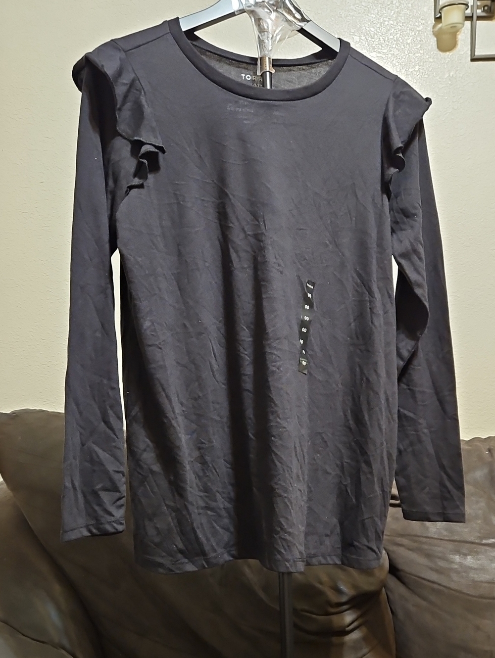 torrid Black Long-Sleeve Ruffle Shoulder Tee Top